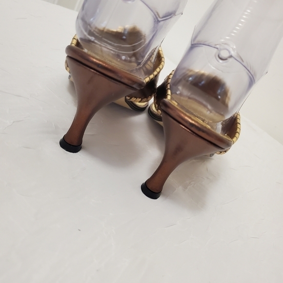 Jack Rogers Brown and Gold Sandals - Picture 6 of 8